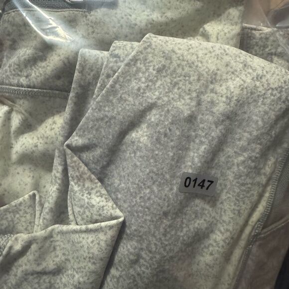 Lululemon Speed Up Crop *Mesh 21"
Ocean Spray Fluro Citrus Light Cast 4 - Picture 8 of 8